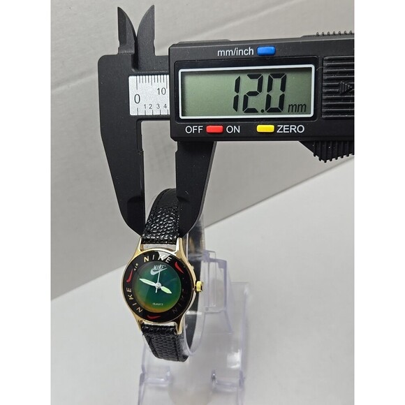 Womens Nike Air Mood Watch Green Color Changing Dial Gold Tone New Battery USA - Picture 6 of 11